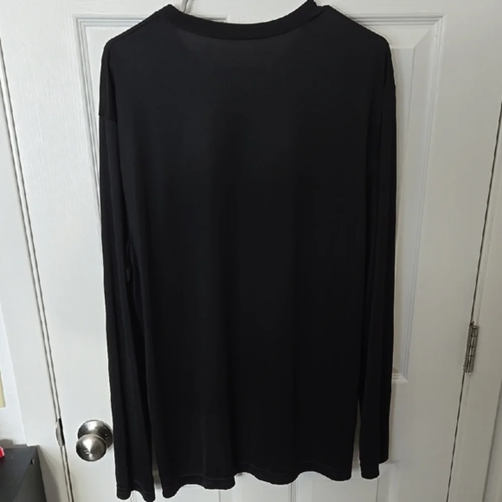 Black Long Sleeve Tee with Crew Neck - Picture 3 of 3